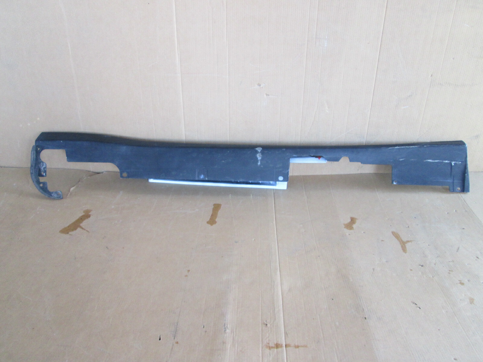 Ferrari F12 Berlinetta RH Rocker Panel / Side Skirt # 84306200  / 84306110