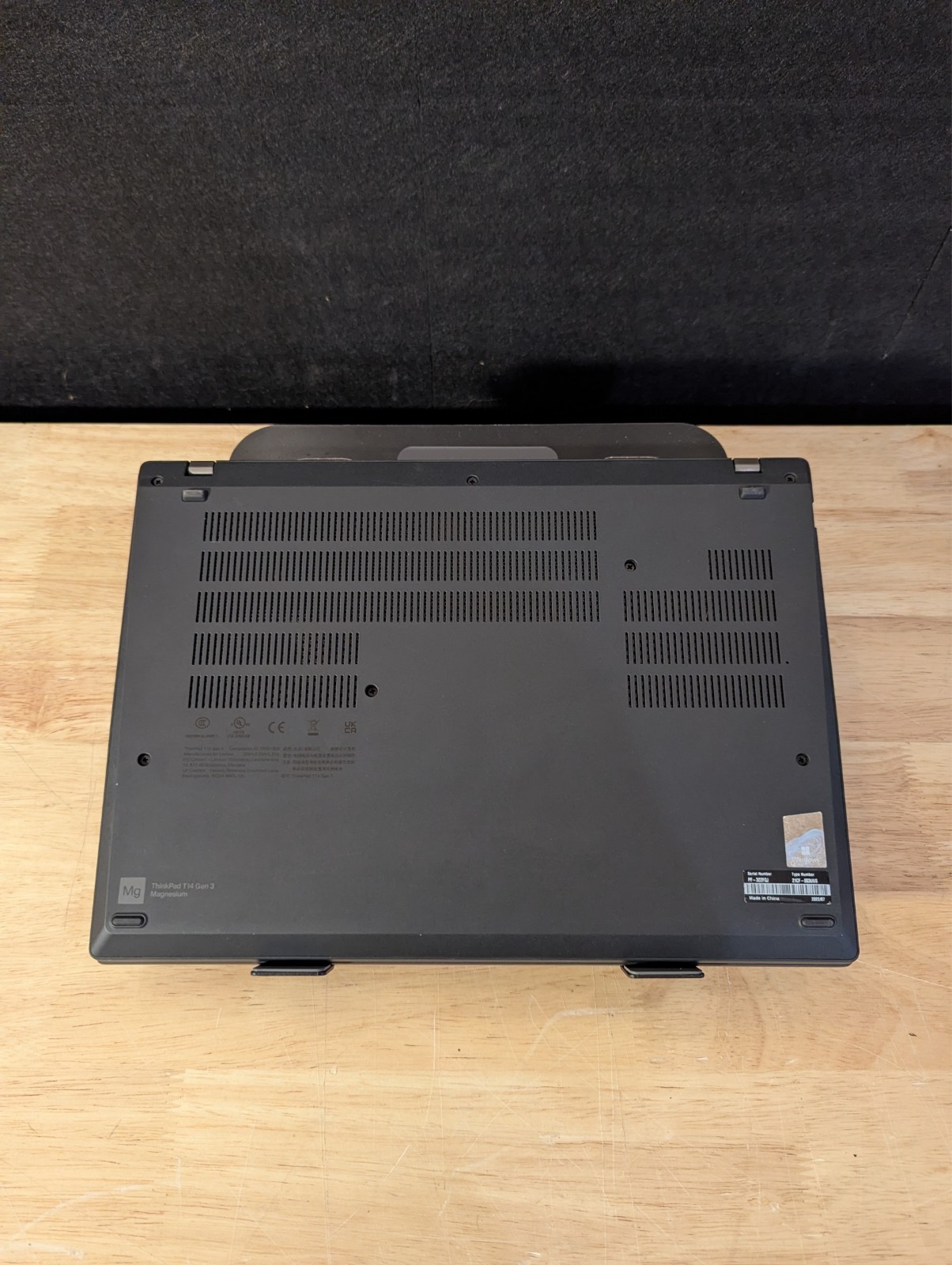 Lenovo ThinkPad T14, 14-Inch Laptop, with AMD Ryzen 5, 256 GB SSD (Solid State Drive), Windows 11 Pro
