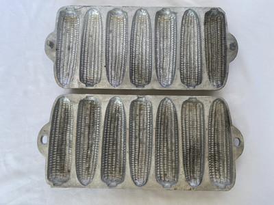 Vintage Aluminum Corn Bread Mold Pan Made in USA 2Piece Clamshell Corn Stick