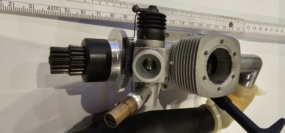 Kyosho DeAgostini 1:8 Mercedes C-Klasse DTM Verbrenner Nitro RC - Bild 3 von 4