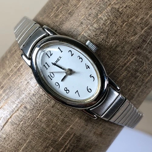 Vtg Timex Cavatina Women Dress Silver Expansion Band Oval Quartz 19mm Watch 6"