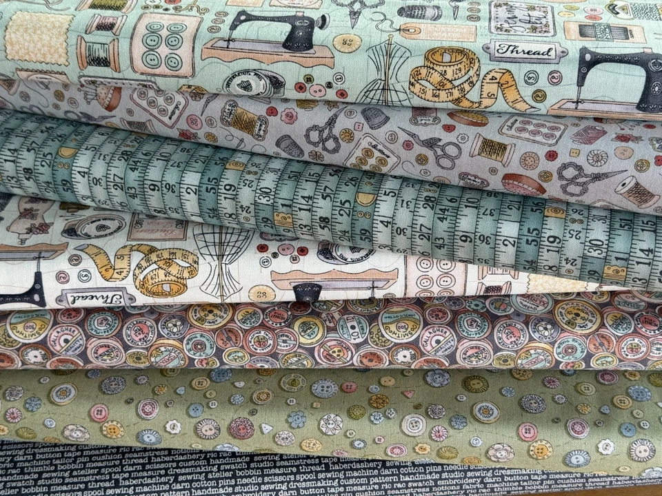 Makower Atelier Stoff Patchwork Baumwolle Nähmotive Nähmaschine Mint & Cremeweiß - Bild 4 von 4