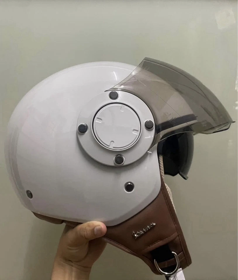 Vespa Helmet With Dual Visor (Come with Box) - Image 4 of 4