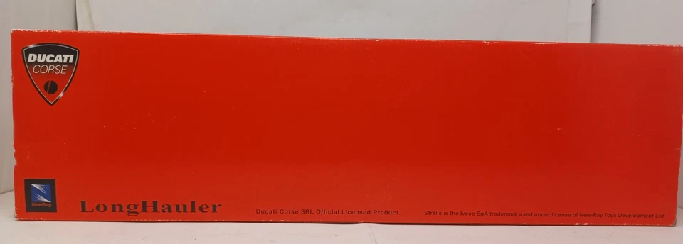 Camión de larga distancia NewRay DUCATI Course IVECO Stralis diecast 1:32 Foto 3 de 3