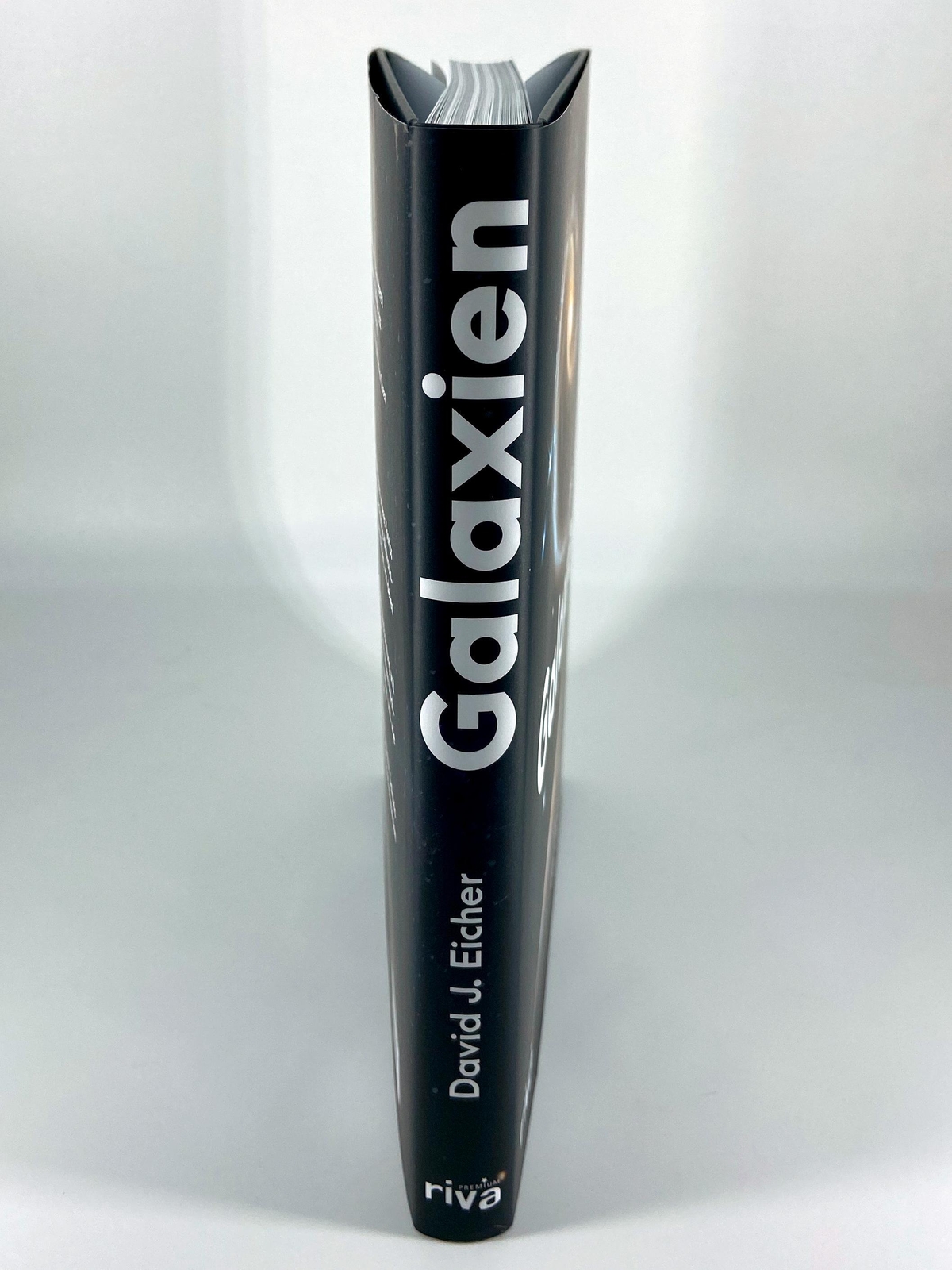 Thumbnail - David J. Eicher | Galaxien | Buch | Deutsch (2020) | 256 S. | Riva