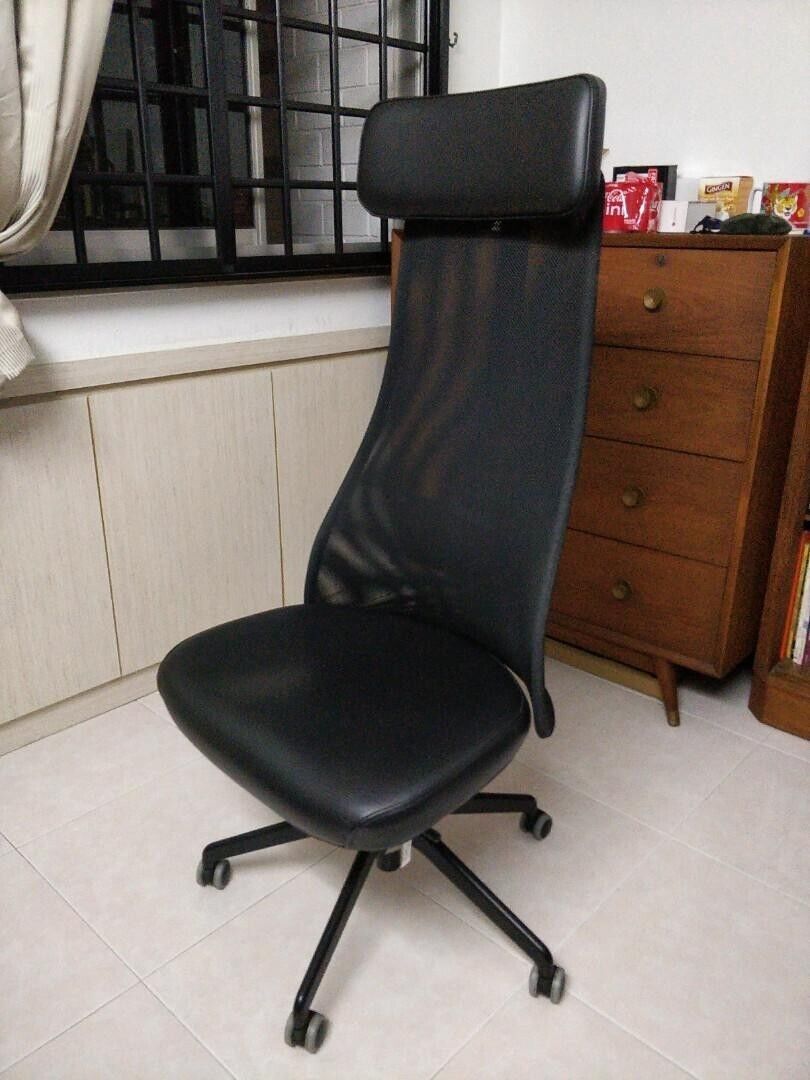 JÄRVFJÄLLET Office chair with armrests, Glose black - IKEA