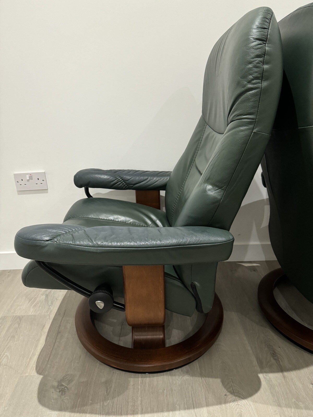 Pair of Ekornes Stressless Consul Green Leather Recliner Chairs