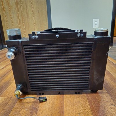 Hydraulic Oil Cooler w/ SPAL 12V Fan HYDAC 7704055