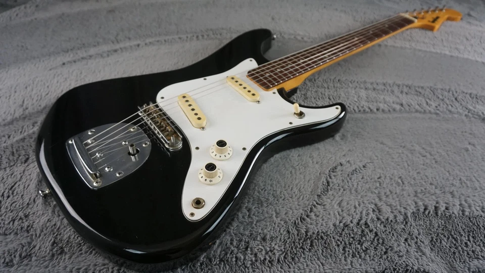 Guitarra Eléctrica Guyatone LG-23 Japón Negra Foto 4 de 4