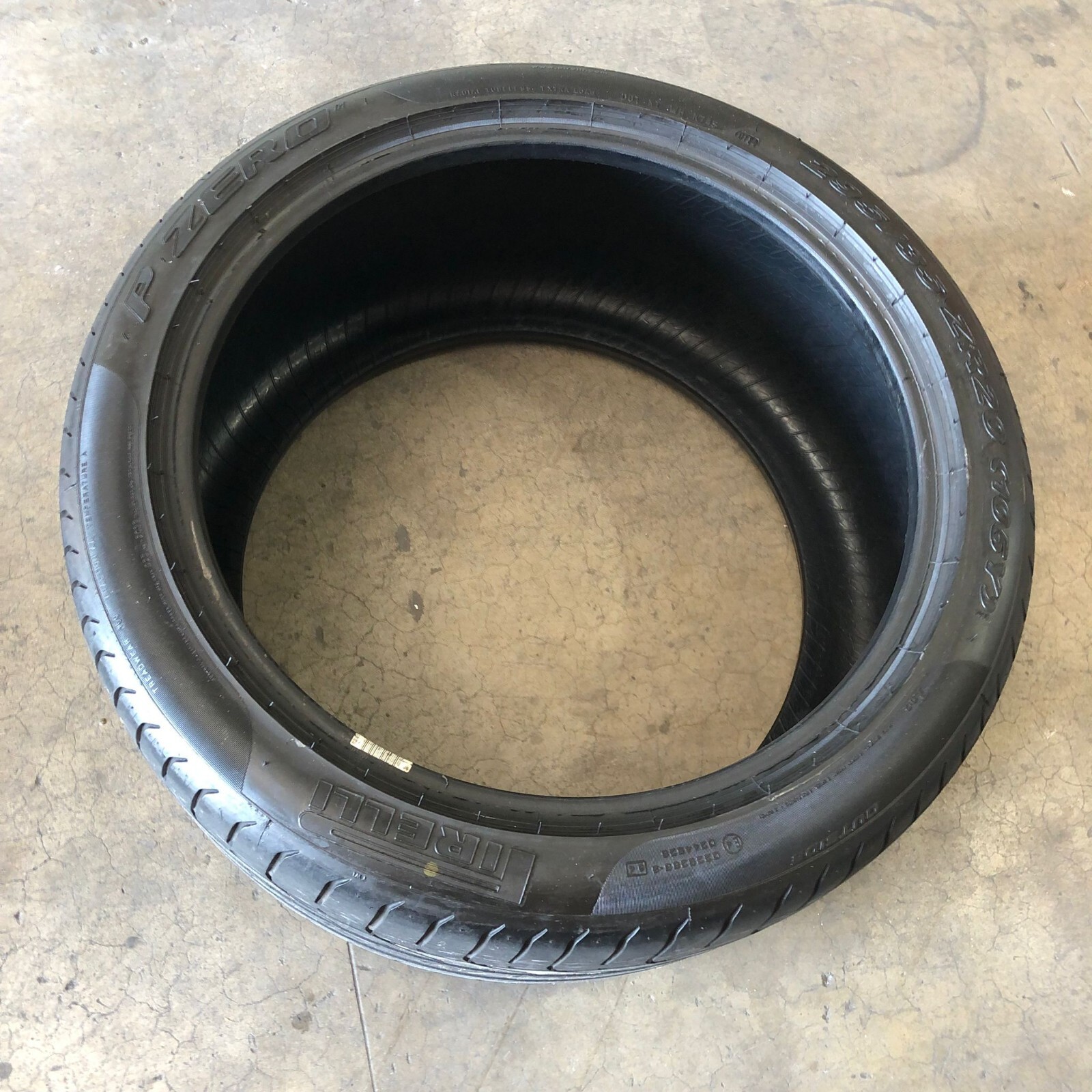 FERRARI 295/35 R20 Pirelli P Zero Tire 295 35 20 105Y