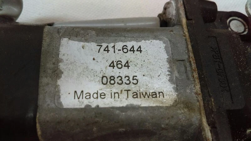 Двигатель стеклоподъемника в классическом стиле передний подходит для пикапа 99-07 SIERRA 1500 G30-166516 - Изображение 2 из 4