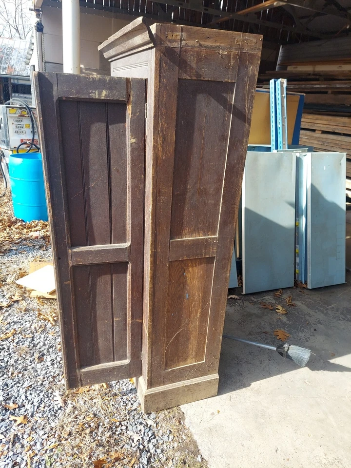 Антикварный дубовый гардероб из Восточного Теннесси - Изображение 4 из 4