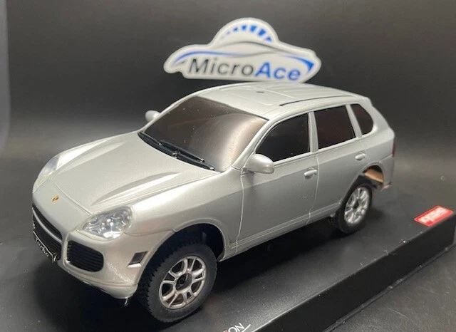 Kyosho Mini-Z Racer Porsche Cayenne Turbo Silver Overland - Image 4 of 4
