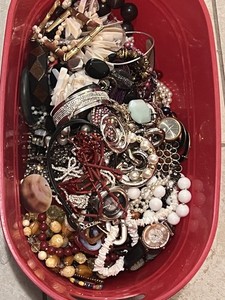 10 Pound Lot Of Mixed Jewelry Wearable Craft Resale Repurposing Scavenge VTG-Now