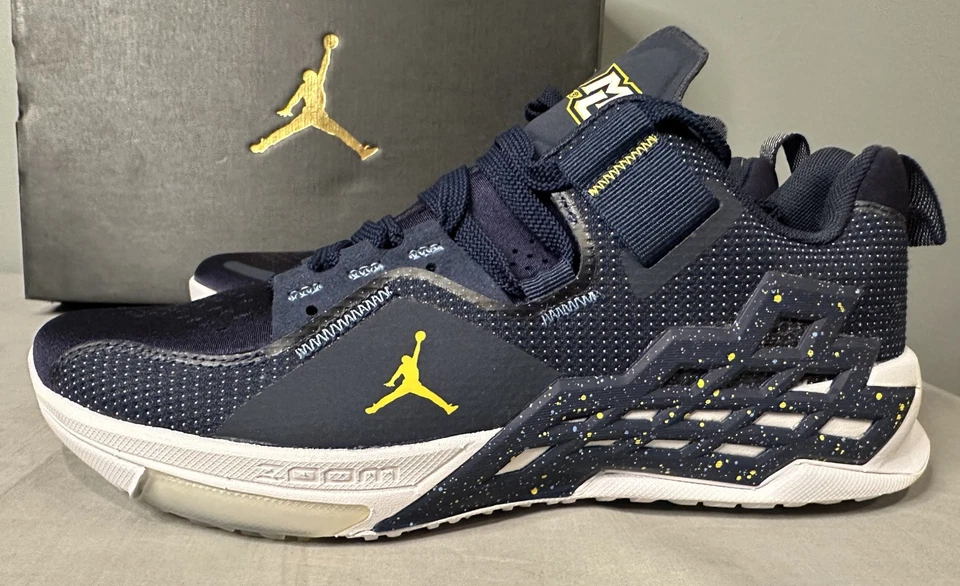 Zapatilla deportiva Jordan Alpha 360 TR Marquette Golden Eagles emitida por el equipo PE azul marino para hombre talla 7 Foto 2 de 4