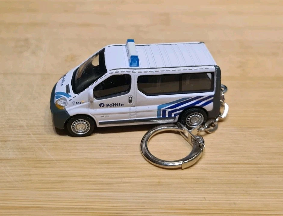 Cararama 1:43 Anhänger Autotransporter-Hänger mit 1 Achse silber /2