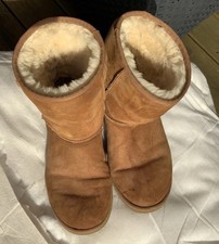 UGG Australia Classic Short Chestnut Sheepskin Boots UK 8 EU 41 Genuine