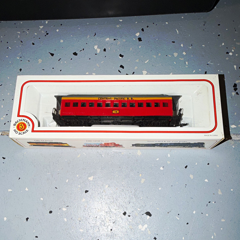Bachmann HO 47' Old Time Coach Central Pacific Passenger Car MPN 72924