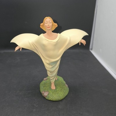 Lenox Thomas Blackshear Figurine  Beautifully Wrapped In Flight  8.75'' EUC