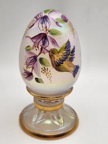 Fenton Hummingbird Flowers Egg On Stand Limited Edition 200/2500 Smith Painted