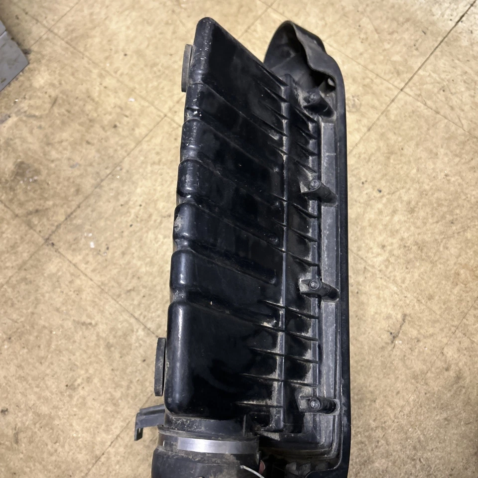 Filtro de aire Chevrolet HHR 2006-2011 2,2 L 25779034 06-11 Foto 3 de 3