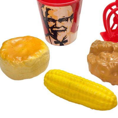 Vintage KFC Picnic Play Food 2005 Fired Chicken/ Corn On The Cob