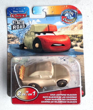 Disney Pixar Cars Color Changers Cave Lightning McQueen - Red to Tan - 1:55