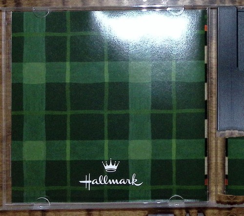 JOHNNY MATHIS CECE WINANS LISTEN! IT'S CHRISTMAS HALLMARK LONDON SYMPHONY CD2997 - Picture 3 of 4