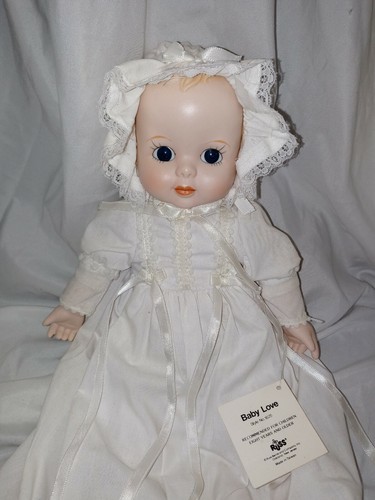 Muñeca de porcelana Baby Love de Russ - Imagen 4 de 9