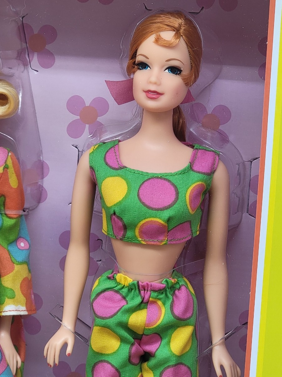 2個以上購入で送料無料 Barbie MOD FRIENDS Gift Set 人形 バービー