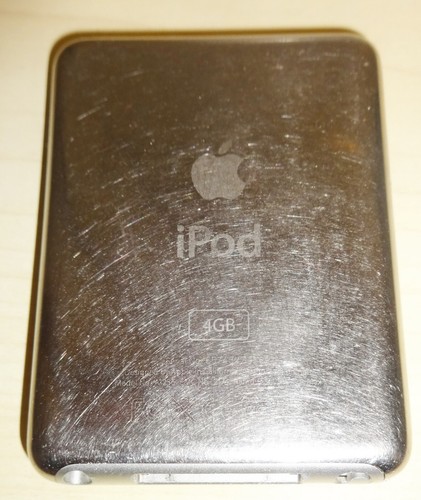 π Apple iPod Nano 3rd Generation A1236 - 4GB - Silver - Faulty display π - Picture 3 of 4
