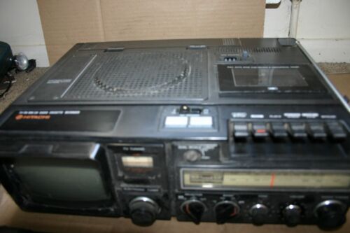 Vintage Hitachi K-50L TV Radio Cassette Recorder With Monitor Vintage Tech PROP - Picture 7 of 13