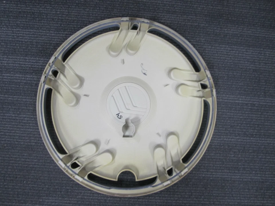 Один (1) колпак колеса 1993-1995 15 дюймов Mercury Villager серебристый FX3A 1130 CAW - Изображение 2 из 3