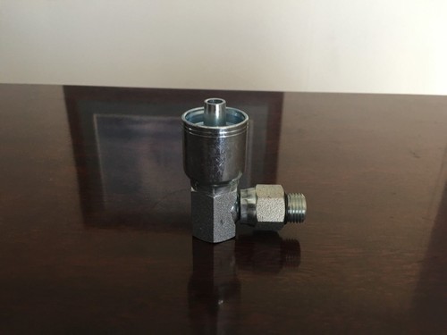 * 10L43-06-06 - After Market Fitting 3/8" Hose X 3/8" 90, Male Swivel Straight - Picture 2 of 3