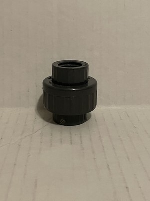 1/2 Threaded PVC Union