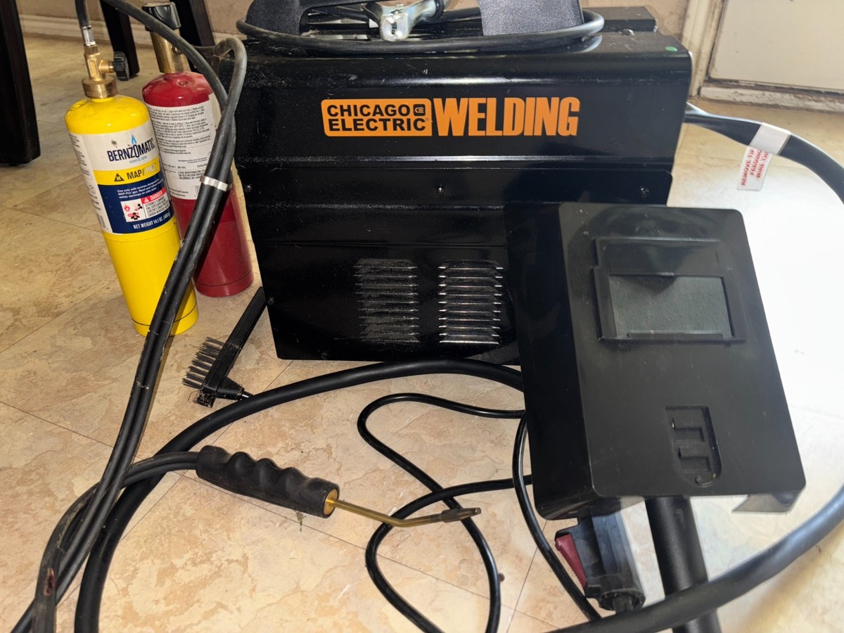 CHICAGO ELECTRIC 90 AMP WIRE WELDER with accessories | eBay