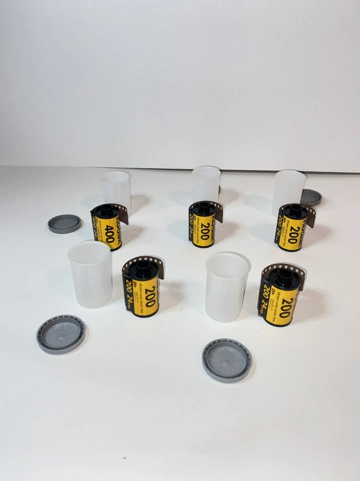 4 rollos de película de impresión en color Kodak 200 (35 mm, 24 exposiciones) + 1 rollo de película de 400 Foto 2 de 4