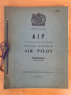 1969 UK Air Pilot AIP Aerodromes Civil Aviation Dept Manual HMSO RAF Book