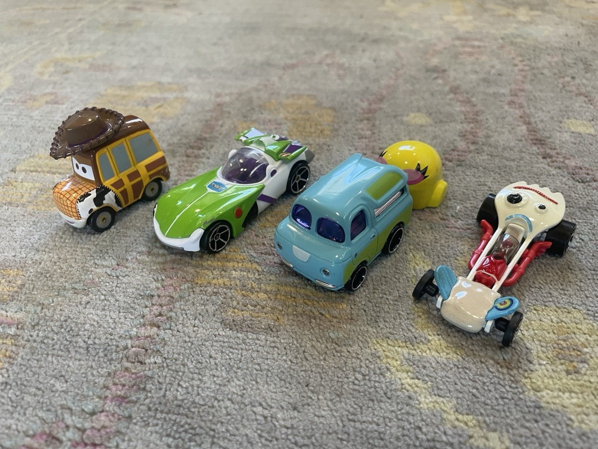 Disney Pixar Toy Story Cars Woody 1:55 Scale Vehicle + Hot Wheels