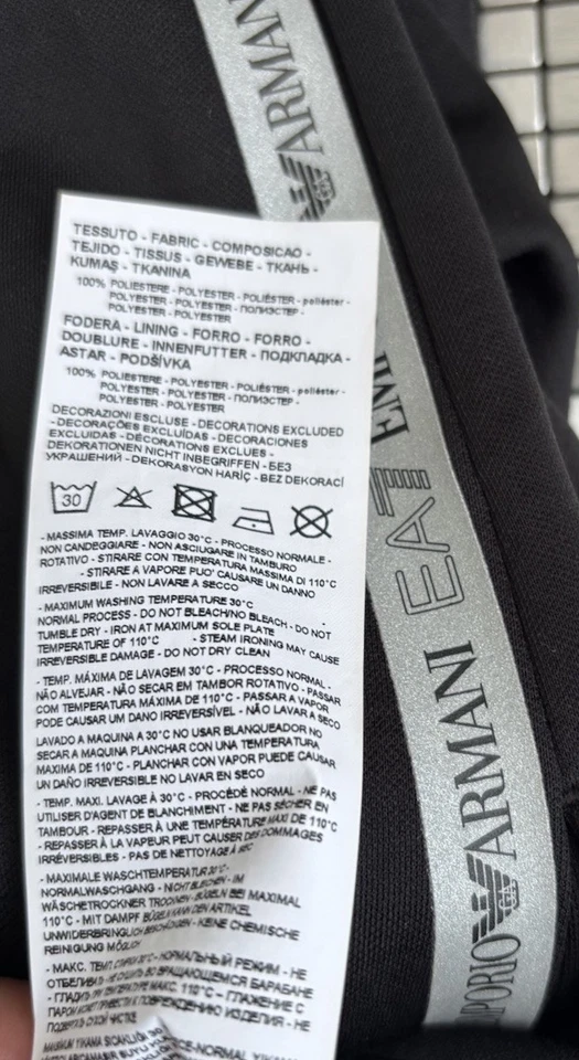 Emporio Armani Ea7 Mens Sweat Shorts Size L - image 4 of 4