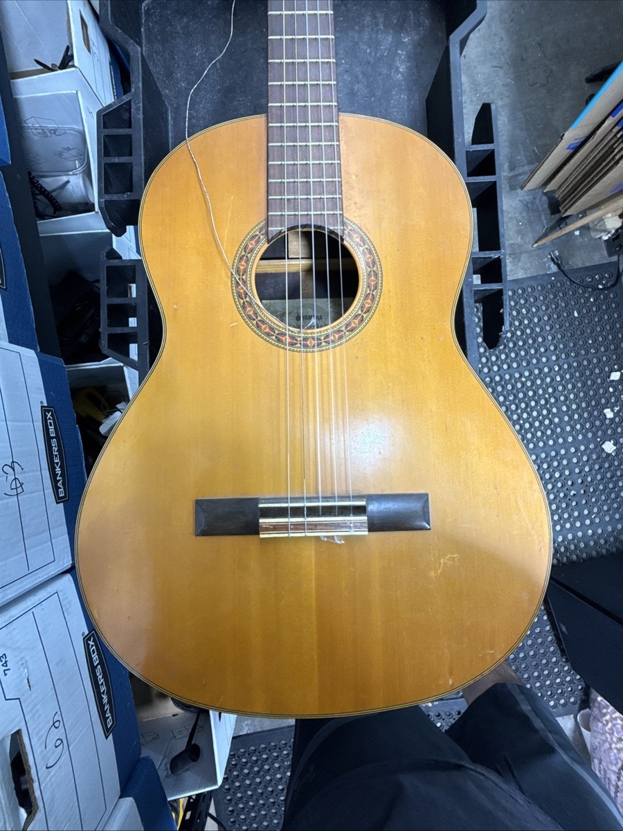 Vintage Yamaha G-160 Nippon Gakki (Japan) - Great Playable