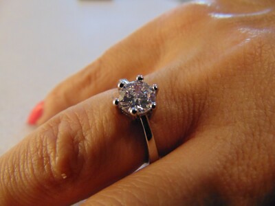 ANELLO DONNA SOLITARIO IN ACCIAIO INOX E PERFETTA IMITAZIONE