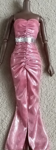 Model Muse Barbie in a Superstar fashion from 1977