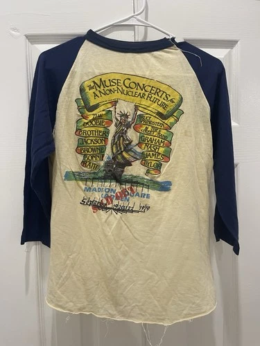 No Nukes Concert T-shirt Statue of Liberty NYC 1970s vintage concert t-shirt, vintage, single stitch, B+ condition