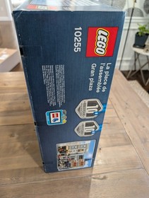 LEGO CREATOR: Assembly Square (10255) Sealed