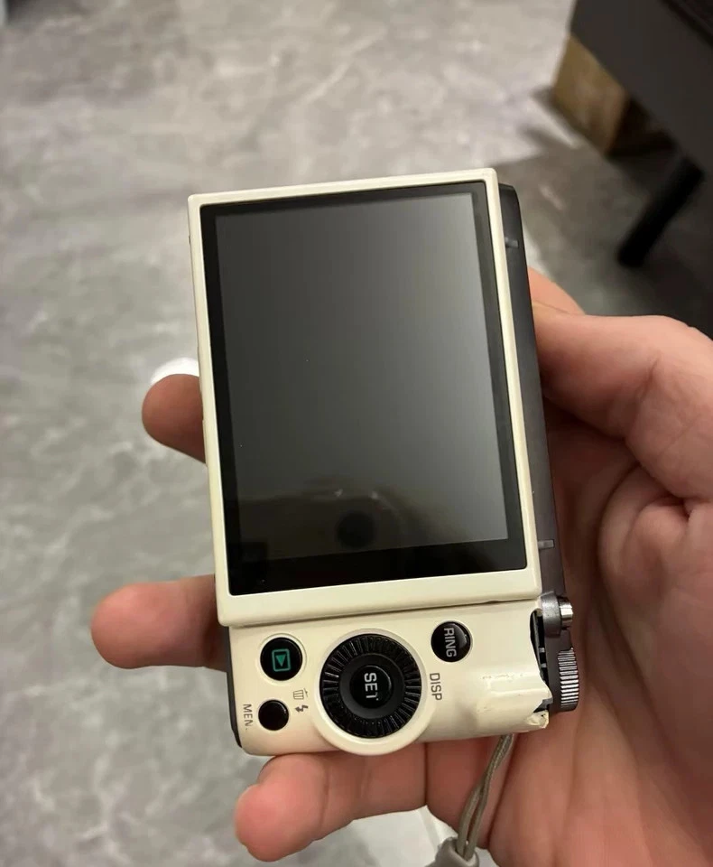 CASIO EX-ZR400 EXILIM Digital Camera High Speed 16.1MP  English Language - Image 3 of 3