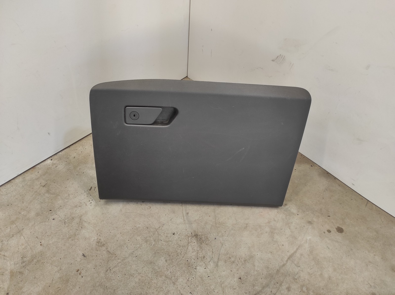 FORD USA EXPLORER Glove Compartment LB5BS060T10B 2020 29394958