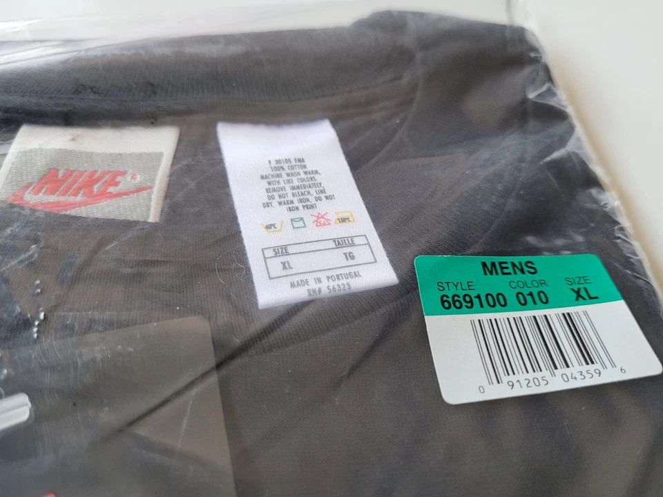T-Shirt Nike Air Vintage XL Made in Portugal Neuf - Photo 3/4