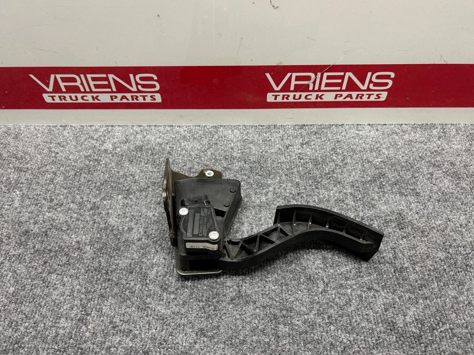 INTERNATIONAL K103478 LT FOOT PEDAL - Image 2 of 4