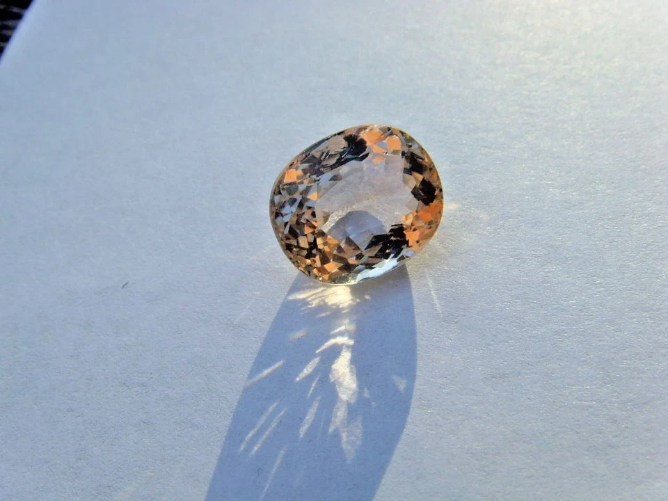 8 CARAT FACETED NATURAL champagne topaz GEM STONE OVL 12X10 MM PAKIISTAN HF1412 - Image 4 of 4